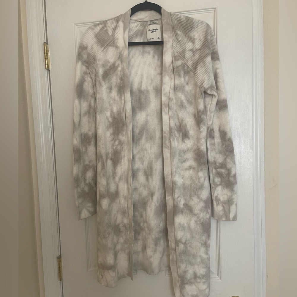 Abercrombie & Fitch tie dye cardigan